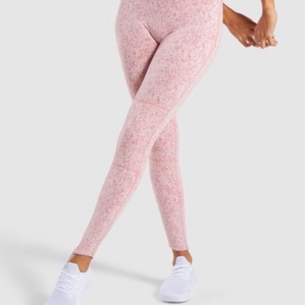 NWT Gymshark Fleur brick red leggings
